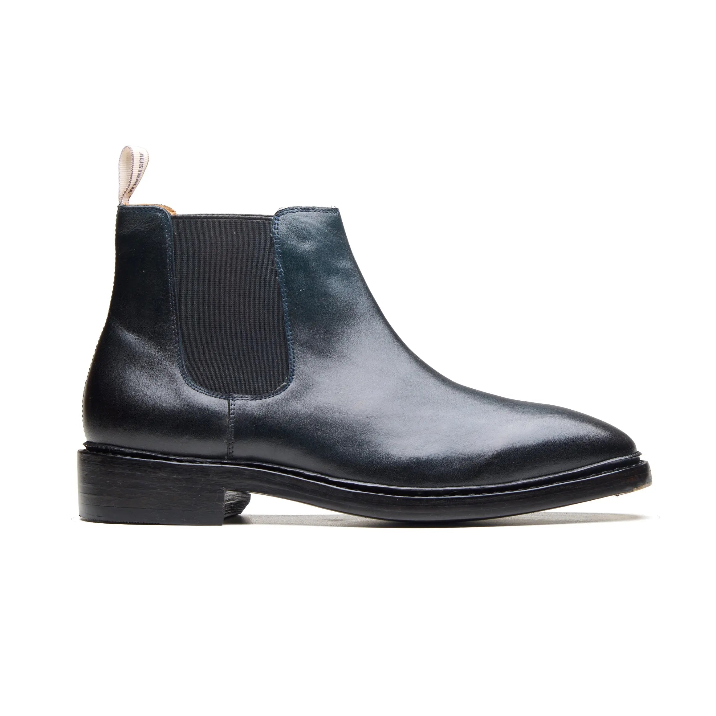 Bushland Classic – Dark Blue Full-Grain Veg-Tanned - richSteps